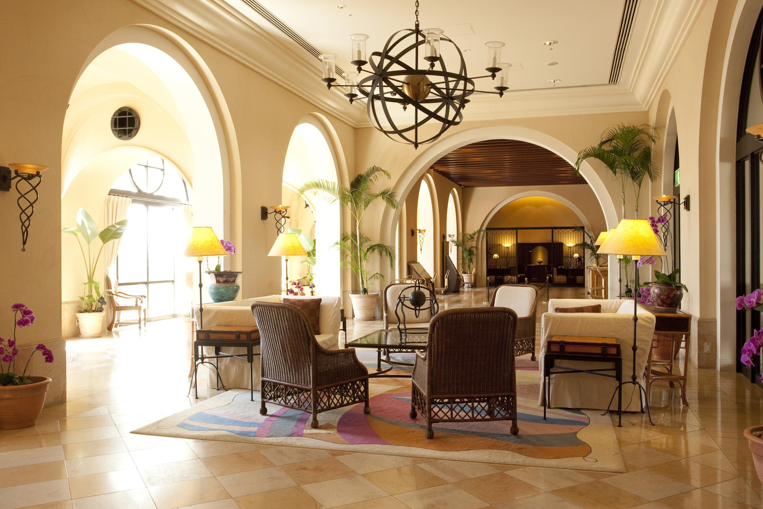 فندق نيكو أليفيلا يوميتان المظهر الخارجي الصورة The lobby of the Four Seasons Hotel in Cairo