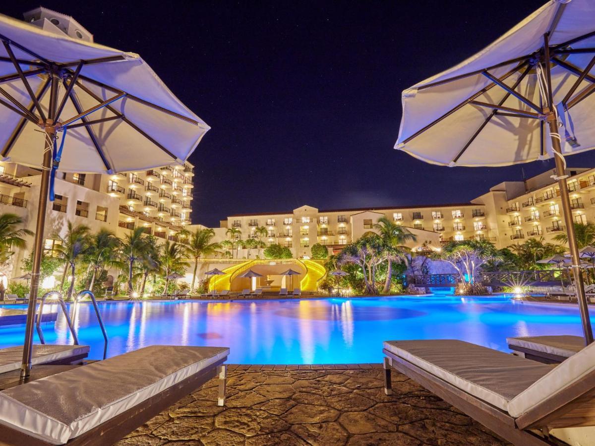 فندق نيكو أليفيلا يوميتان المظهر الخارجي الصورة The pool at the resort