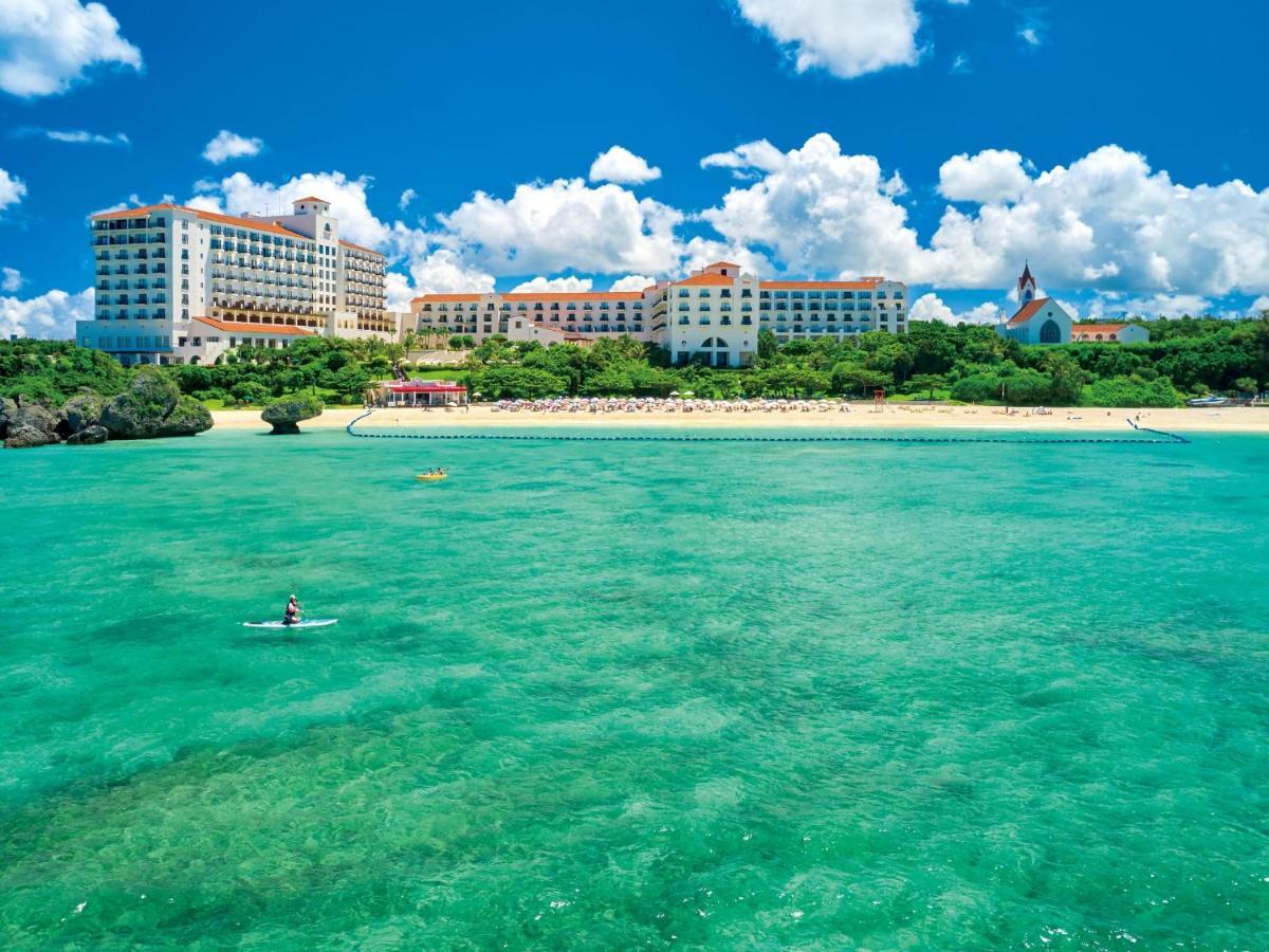 فندق نيكو أليفيلا يوميتان المظهر الخارجي الصورة Hilton Okinawa